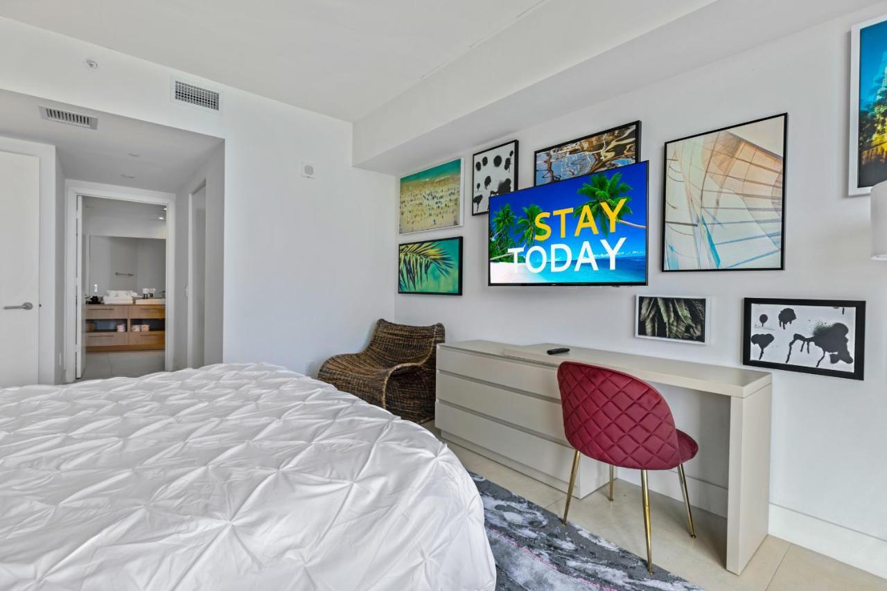 Seashore Resort - 2 Bedroom Right On The Beach Direct Ocean-View With Amenities On The Rooftop Hollywood Exterior foto