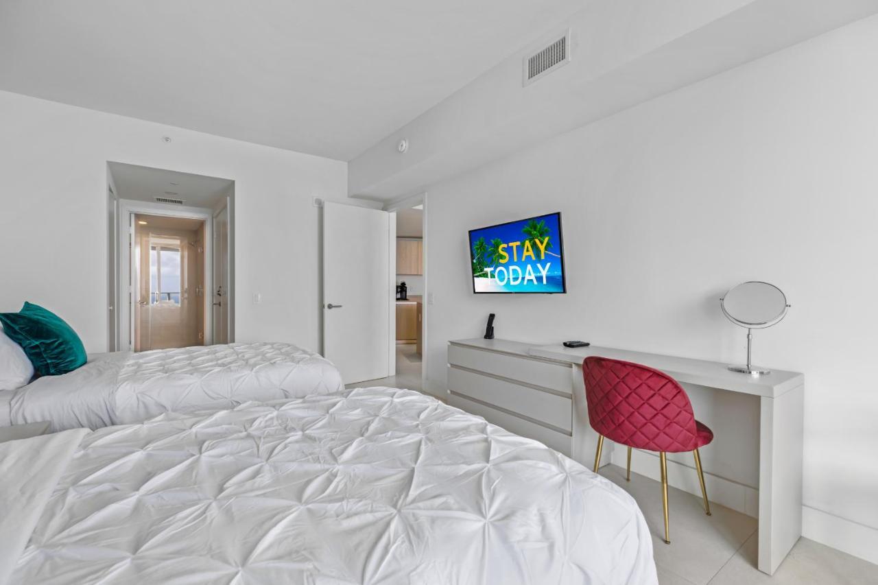 Seashore Resort - 2 Bedroom Right On The Beach Direct Ocean-View With Amenities On The Rooftop Hollywood Exterior foto